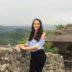 Meet your Posher, Nicole